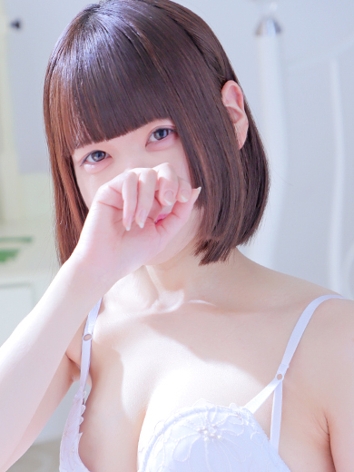 明るく愛嬌も良く人懐っこい甘えん坊♡業界完全未経験の色白美少女【るる】ちゃん